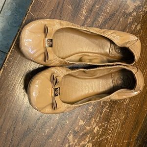 Tory Burch Tan patent leather flats